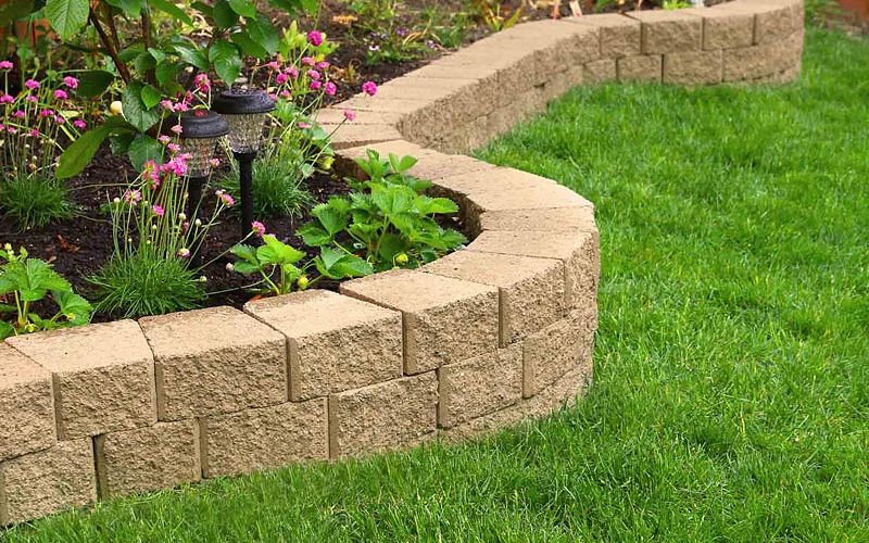 Paul Robins Landscaping Edging and Retaining Walls